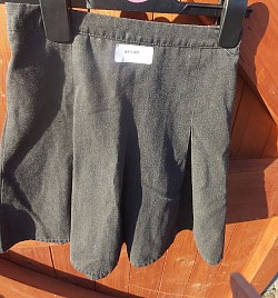 Item Name: G4-5 007 Description: Grey George Skirt Condition: Good Size: Aged 6-7  Price: 50p