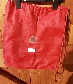 SOLD RF - Item Name: G5-6 027 Description: School Red PE Bag Price: 50p