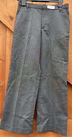 Item Name: B7-8 006 Description: Grey Trousers Condition: Good Size: Aged 7-8 Price: £2.00